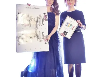 Лорд Евгени Минчев в акция: Един ритон скука в облеклото на Катя и Здравко, Кир Николаки облечен като гръцкия флаг и още... + снимки