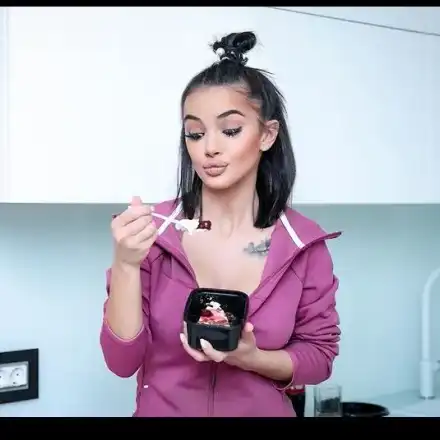 Мария на борба с килограмите