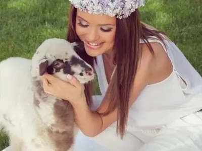 Мария с идилична фотосесия за празниците