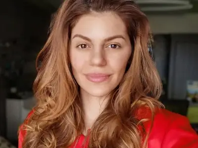 Михаела Филева красива и без грим