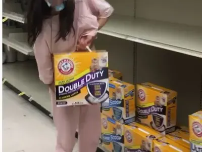 Нина Добрев: Нямам тоалетна хартия!