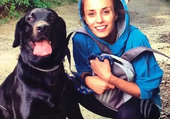 Радина не може да прежали Аксел (Вижте къде го погреба Снимка))