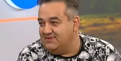 Радо Шишарката виси на опашка за пенсия (Върти мотиката за здраве по време на карантина)