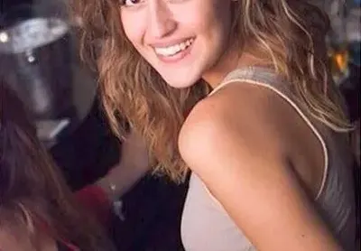 Щерката на Гала пропищя от мъдрец