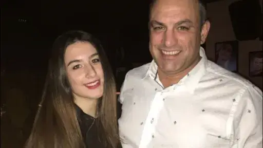 Щерката на Юксел Кадриев заключена вкъщи заради изолацията (Габриела не си е подавала носа навън)