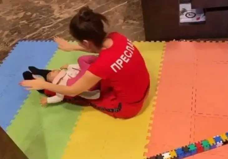 Сладурани! Вижте как тренират Преслава и Паола в изолацията