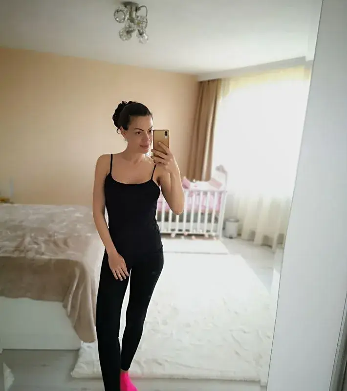 Славея Сиракова спря да кърми, не издържа и месец