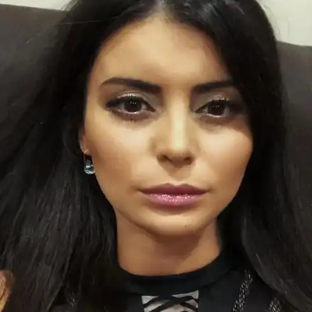 Соня от „Кухнята на Ада“ се сгодява