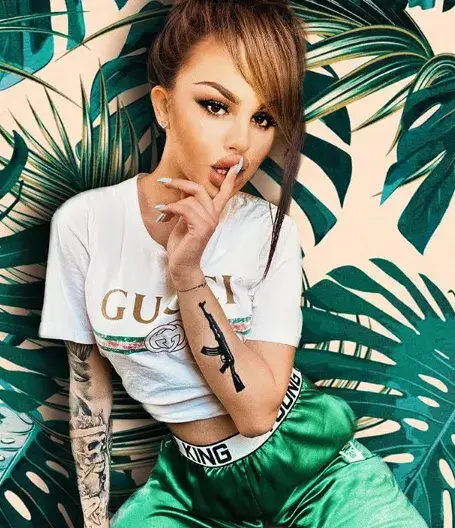 Сузанита излезе от клиниката за наркомани (Щерката на Орхан Мурад слага край на кариерата си)