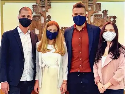 Сватба по време на пандемия: Племенникът на Балъков се ожени след 2 отлагания с предпазна маска