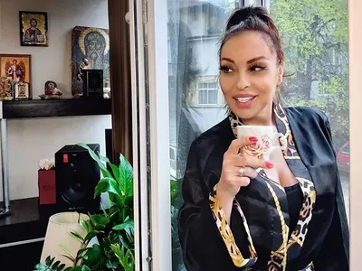 УЖАС! Чалгата свали грима: Кали и Райна рошави, Мария и Емилия - 100% натюр (Вижте кой ги последва СНИМКИ)