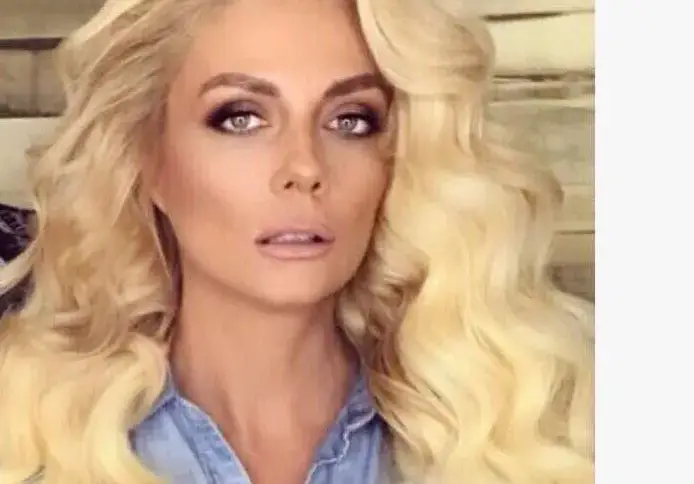 Венета Райкова се запали по астрологоята (Вижте как й се отразява пълнолунието във Везни + СНИМКА)