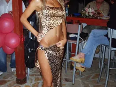 Вижте Андреа преди корекциите (На 20 бъдещата поп фолк дива е естествено красива - Уникални снимки)