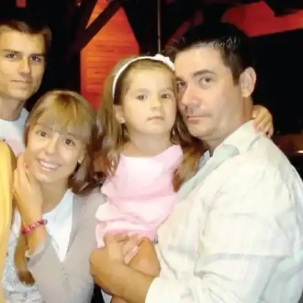 Вижте жената на шеф Ангелов като млада (Фото в галерията)