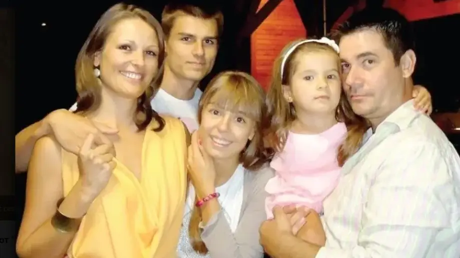 Вижте жената на шеф Ангелов като млада (Фото в галерията)