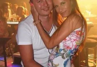 Гъмзата вдигна палат за половин милион (Музикантът се фука с къща, по-голяма от тази на Дългия)