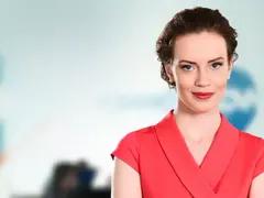 Война: Привидно миловидната Гери Малкоданска тероризира съседите си
