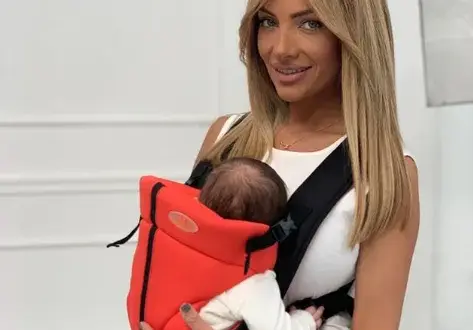 Златка Райкова стана за смях с оранжев тен (Моделката се препече брутално в солариума)