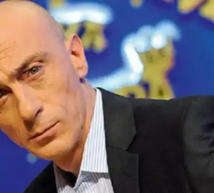 Бабата на Азис предрекла на Малин Кръстев голяма сполука