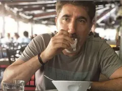 Башар Рахал сваля… килограми (Актьорът вече готов за развод)