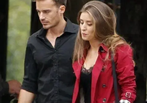 Бившата на Ники Илиев - готова за нова любов, изду пазва и джуки (Фото в галерията)