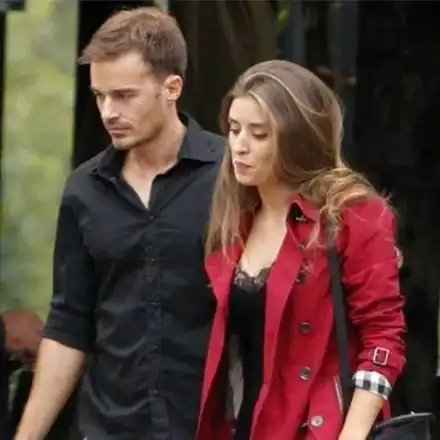 Бившата на Ники Илиев - готова за нова любов, изду пазва и джуки (Фото в галерията)