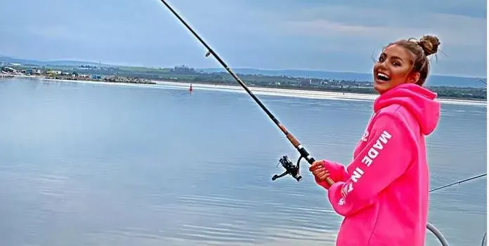 Брадърка мори скумрията на морето