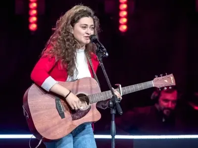 Чалгата иска звезда от „Гласът на България”