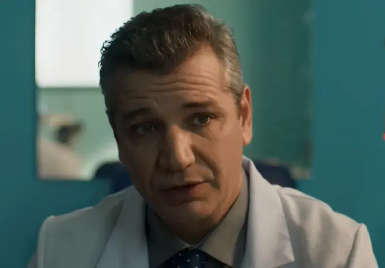 Д-р Наков от „Откраднат живот” призна:  Друсах се, брат ми се хвърли от 5-ия етаж!