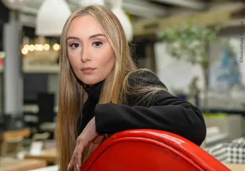 Дара Екимова залюби чистач