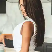 Дърпат Николета да се снима в РОЗОВ филм в САЩ! Моделката привлече вниманието с ТАЗИ СНИМКА