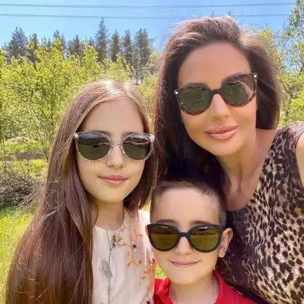 Децата на Наталия Гуркова започнаха да работят