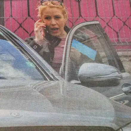 Деси Бакърджиева яхна ултраскъп Мерцедес