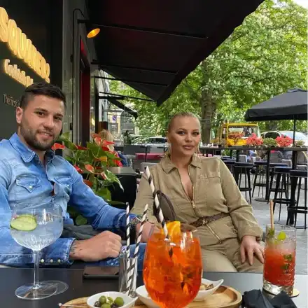 Деси Слава заряза диетите