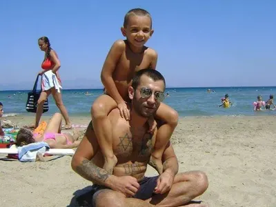 Детето чудо на чалгата – Никсън с шокиращи разкрития : В пандиза ми беше добре, имах телефон и мацки, още не съм се изчистил на 100% от зависимостта към забранените вещества (СНИМКИ)