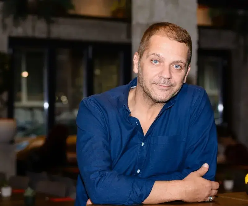 Димитър Баненкин с половин наем заради пандемията (Актьорът качи 4 кг в изолацията)