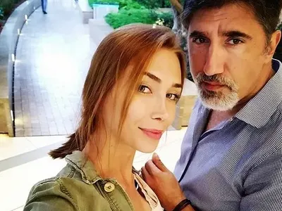 Гаджето на Башар с 12 операции на носа, присадиха й хрущял от ребро (Фото от операционната)