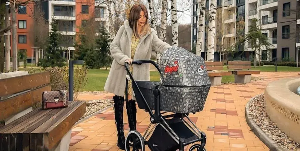 Гущерова ще крие дъщеря си до сватбата