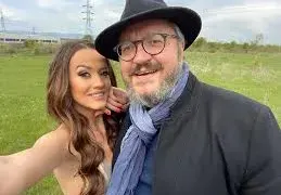 Има ли връзка Мартин Карбовски с бившата на Ицо Стоте манекенки?