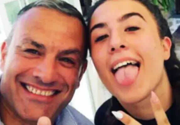 Юксел Кадриев подари джуки на щерка си за бала