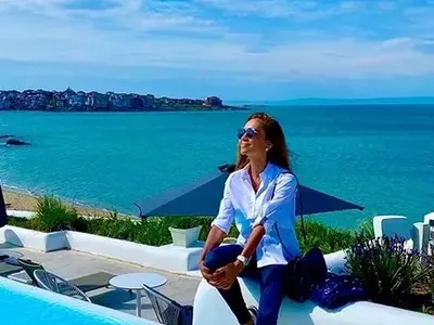 Ивайла Бакалова се глези в лукс