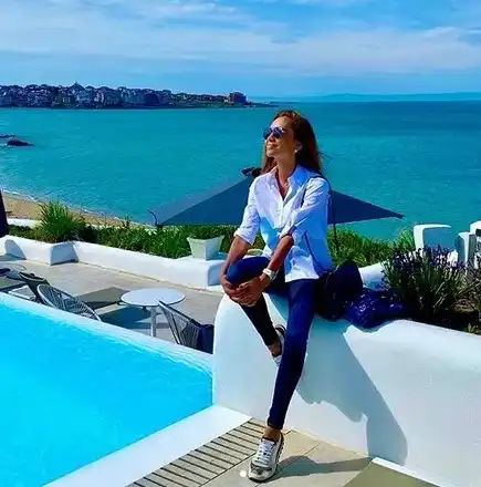 Ивайла Бакалова се глези в лукс