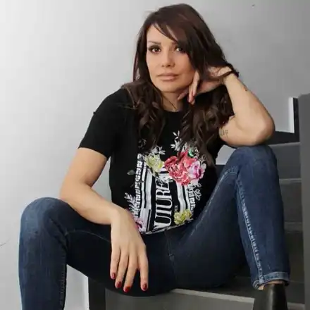 Кали заряза фолка, търгува с валута