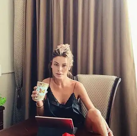 Кризата принуди Гущеровица да рекламира хартия