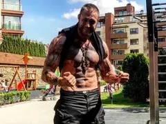 Любо Чука нарами пушка