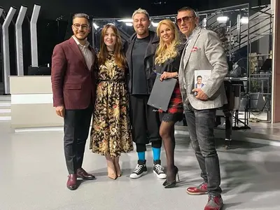 Лорд Евгени Минчев в акция: Някой да скрои шапка на Цитиридис, Лейди Гага, ала лейди…Гаганица, потеря от черни салтанати по Диона и още + СНИМКИ