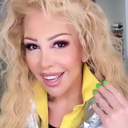 Луна яде веднъж на три дни