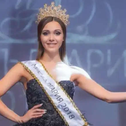 Мис България завършва пълна отличничка