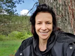 На 41 - Яна Маринова се научи да прави баница