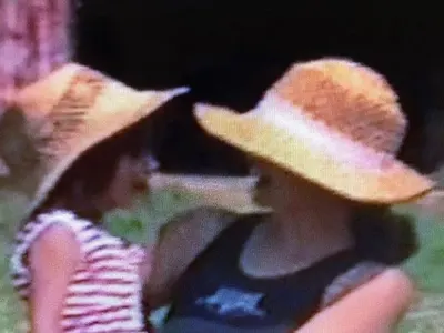 Нина Добрев от месеци разделена със семейството си